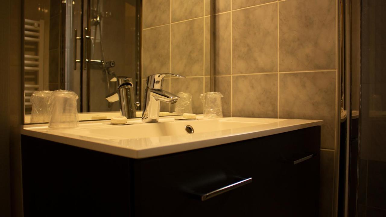 Hotel Marinet Chatillon-en-Michaille Екстериор снимка
